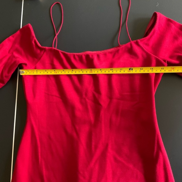 NWT Alice & Olivia Dorinda Red Off The Shoulder Midi Dress - Picture 10 of 16